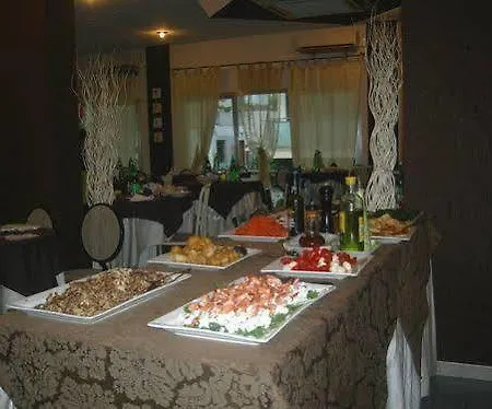 ホテル Star カットーリカ